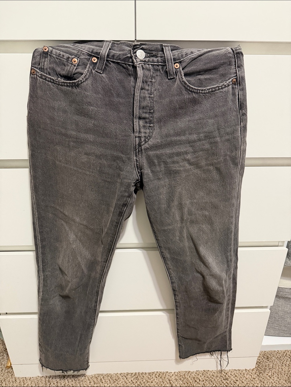 Levi’s women 501 crop jeans color: get off my cloud-grey black